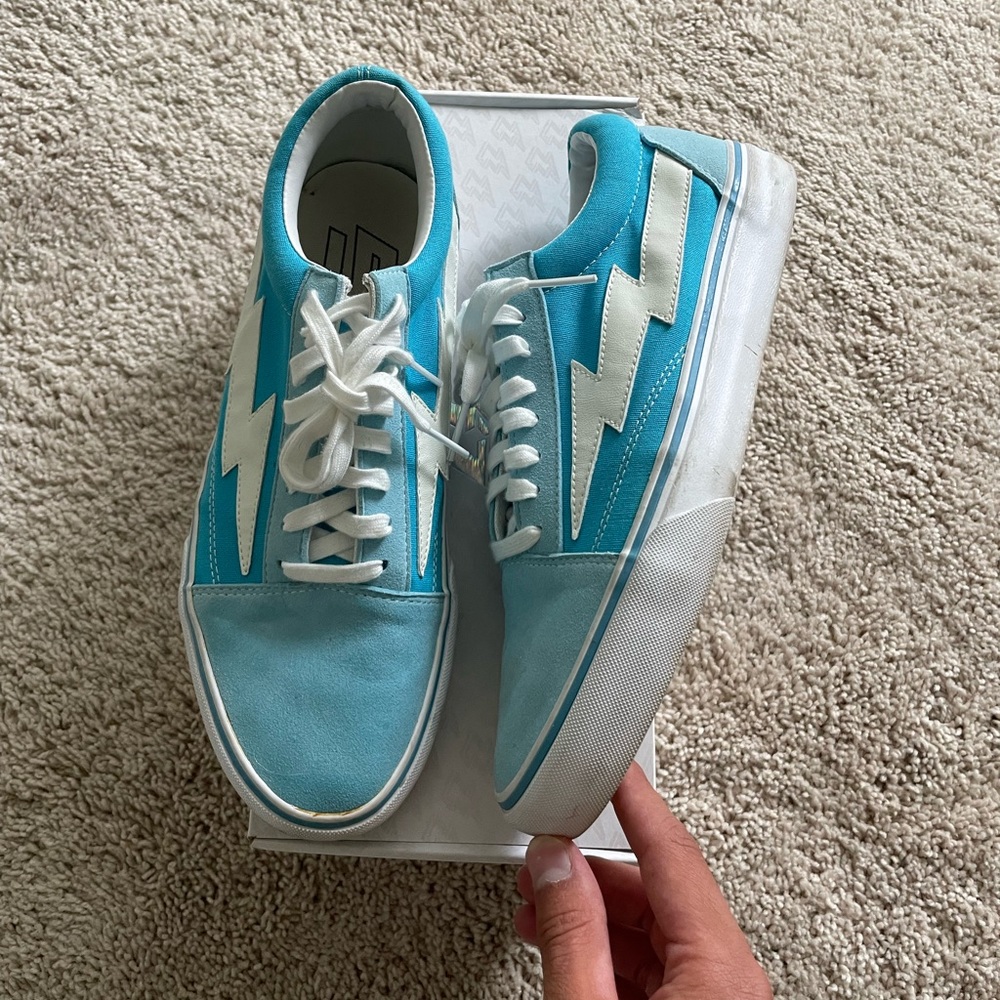revenge storm babe blue